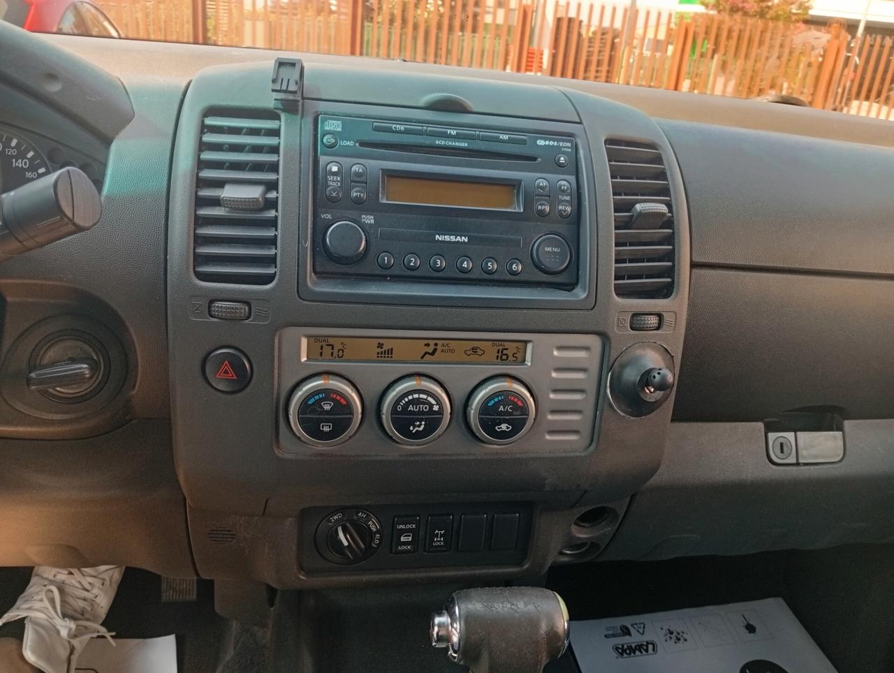 Nissan Navara 2.5 dCi 4 porte Double Cab