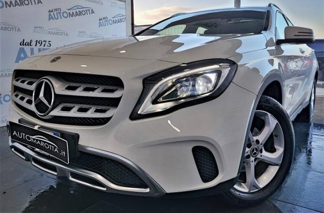 Mercedes Classe GLA 200 d Sport auto TETTO! RETRO! PELLE!