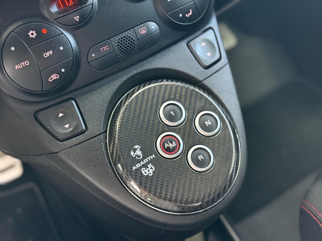 Abarth 695 ABARTH 695 TRIBUTO FERRARI 1.4 TURBO T-JET SERIE NUMERATA