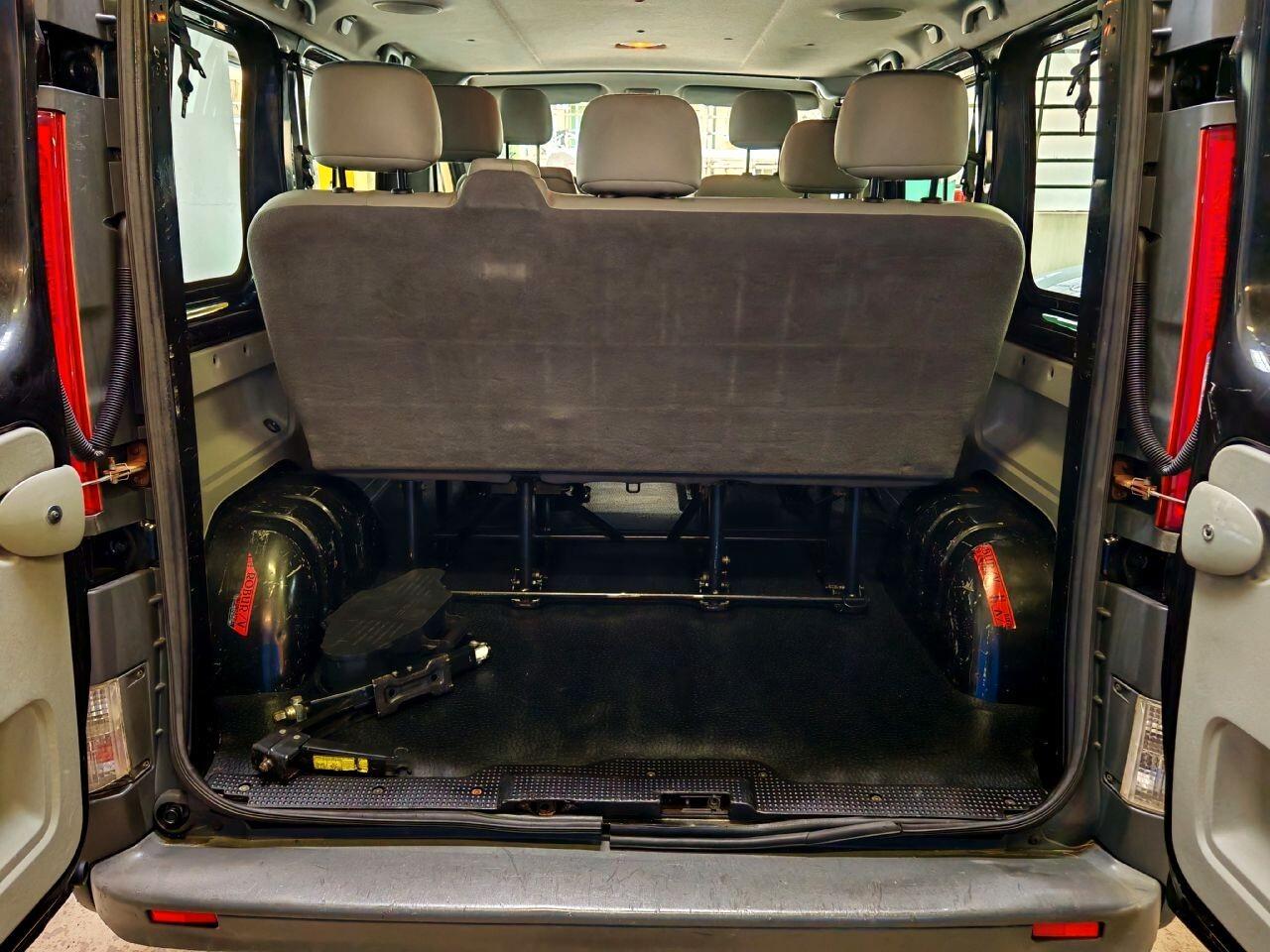 Renault Trafic 8 Posti 2.0 DCi Passenger
