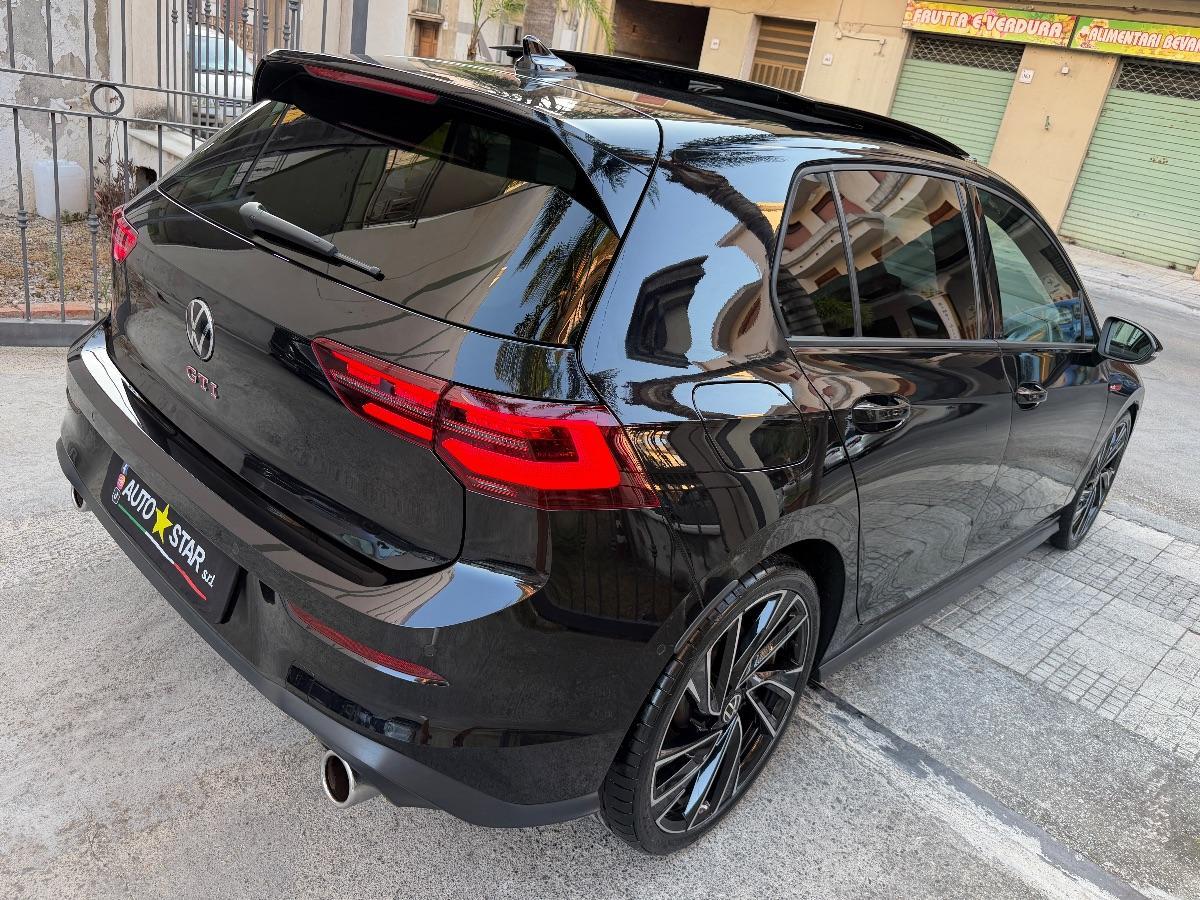 Volkswagen Golf 8 GTI 2.0 TSI 245CV