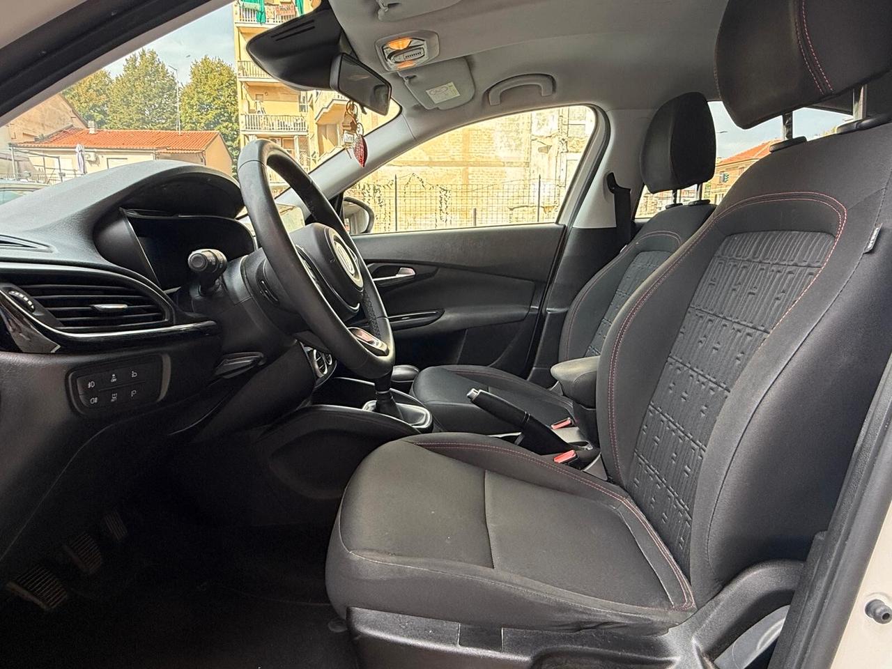 Fiat Tipo 1.0 5 porte Cross