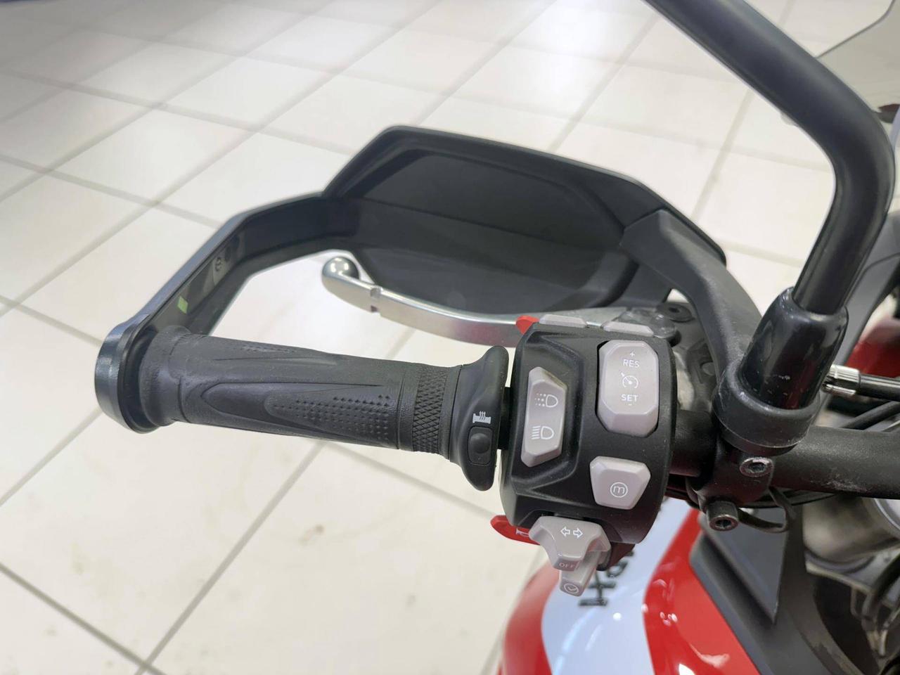 TRIUMPH Tiger 900 GT Pro