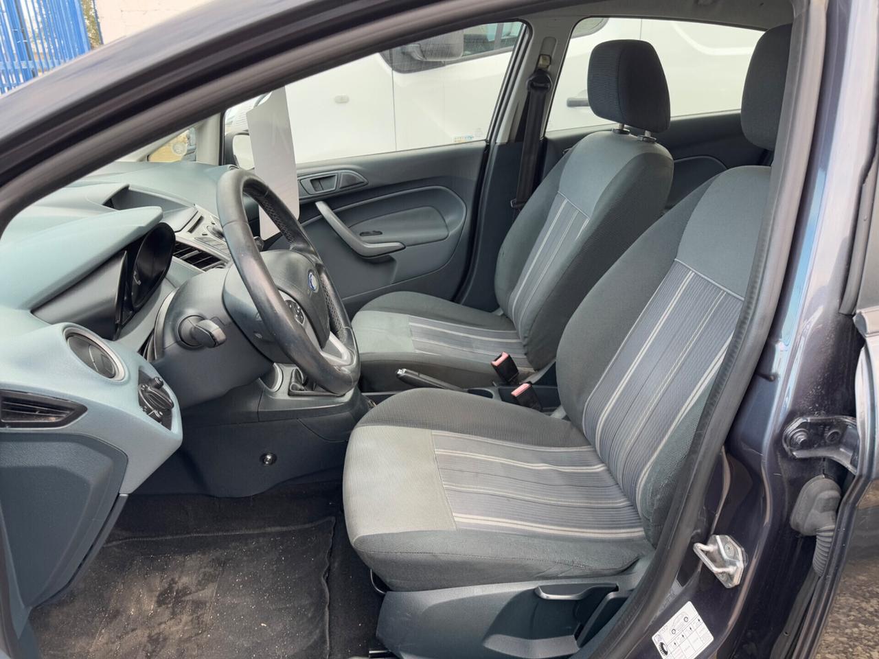 Ford Fiesta 1.4 TDCi 68CV 5 porte
