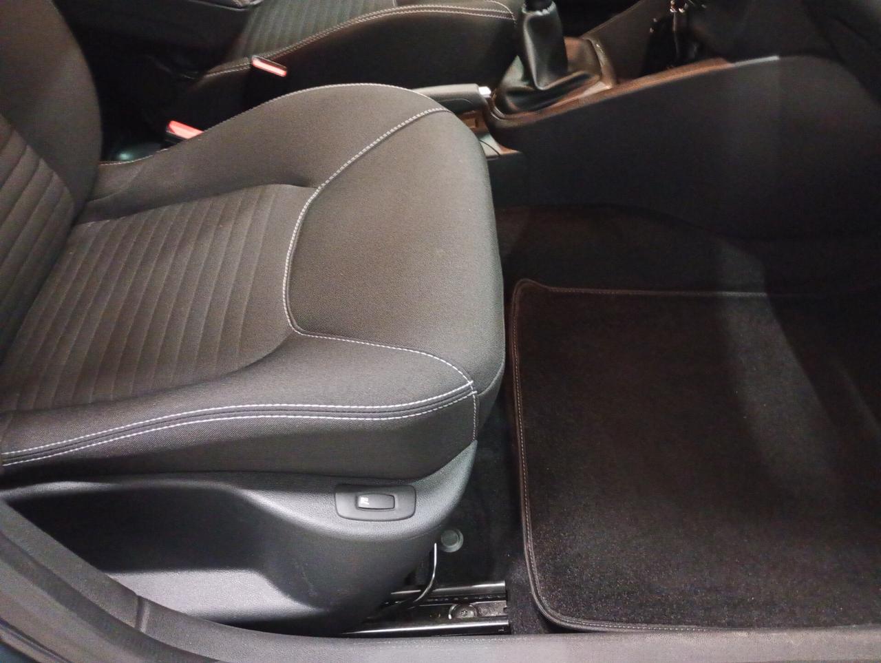 Renault Clio TCe 12V 90CV Start&Stop 5 porte LIMITED - NEOPATENTATI -