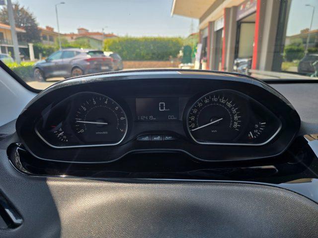 PEUGEOT 208 1.2i Benzina 82CV 5 Porte Active per NEOPATENTATI