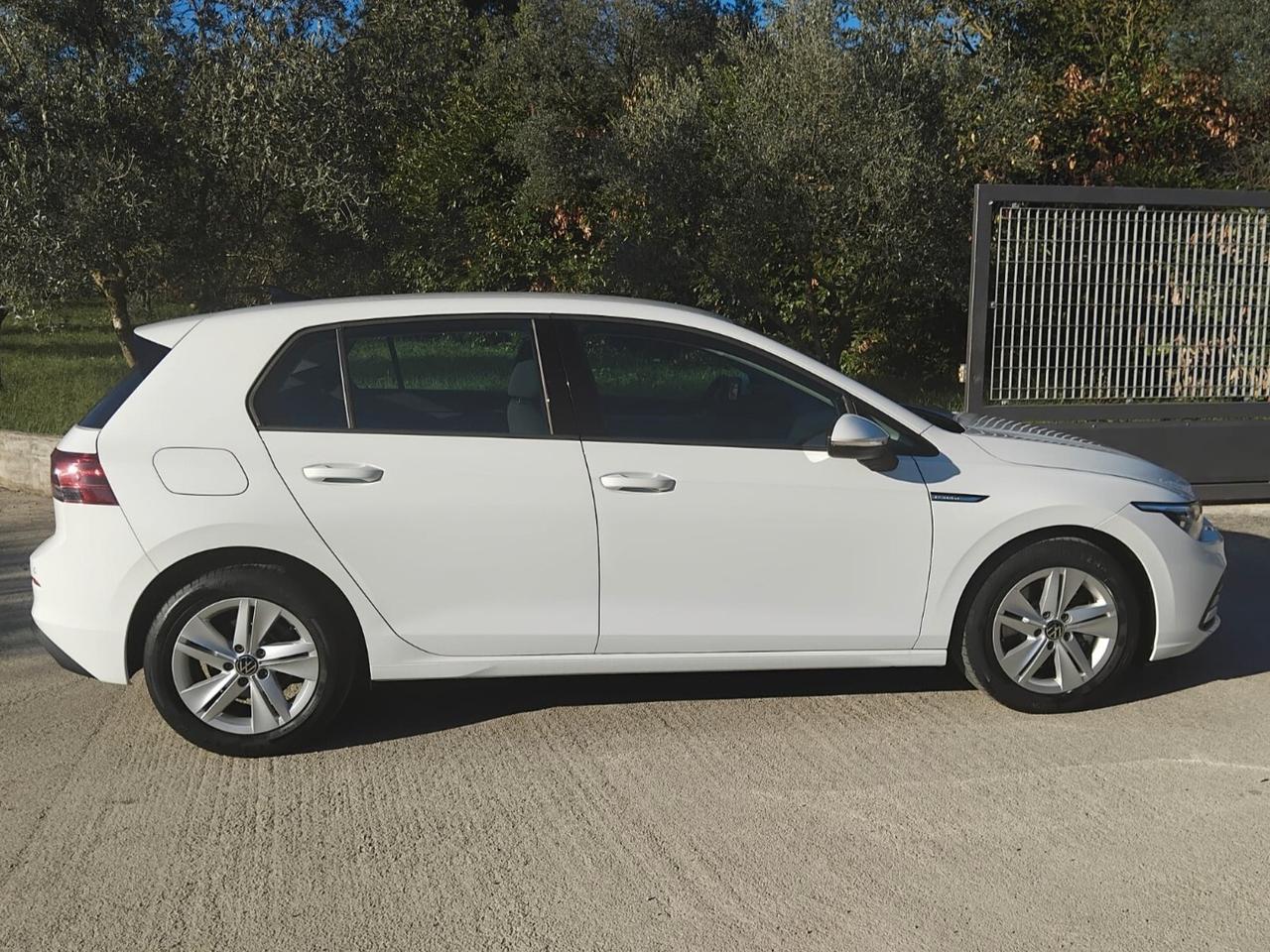 Volkswagen Golf 2.0 TDI Style -TUA SENZA VINCOLI-