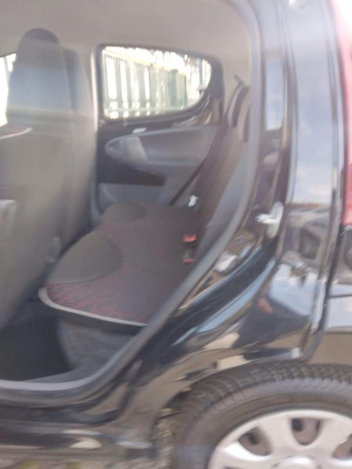 Peugeot 107 1.0 benzina 2009