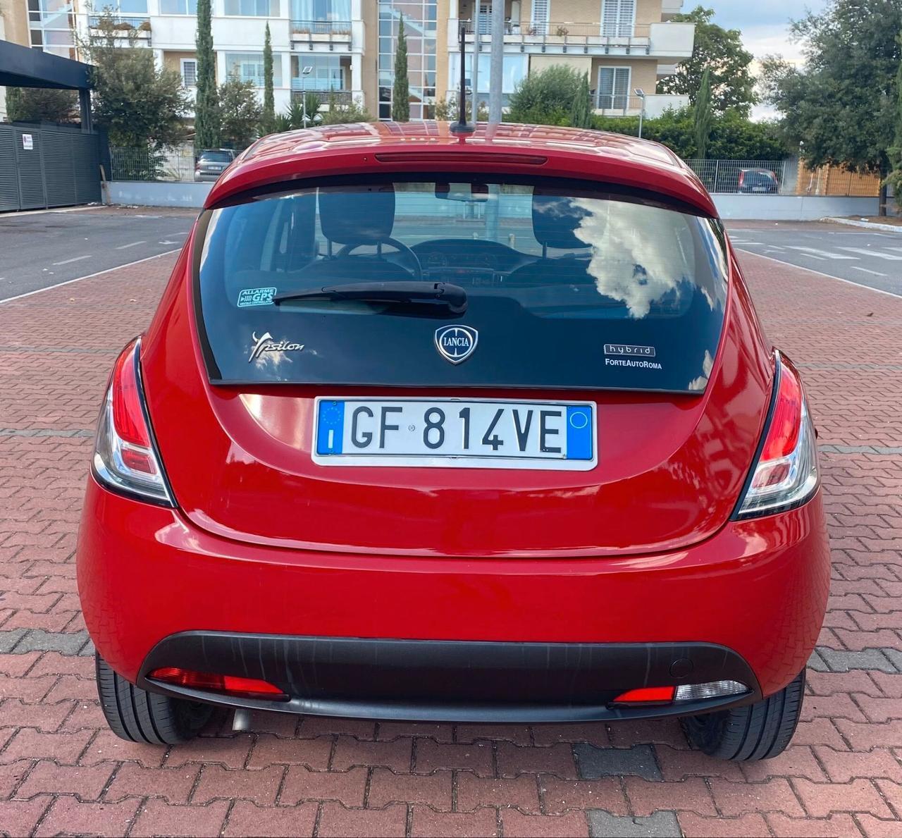 LANCIA YPSILON HYBRID 1.0cc OK NEOPATENTATI