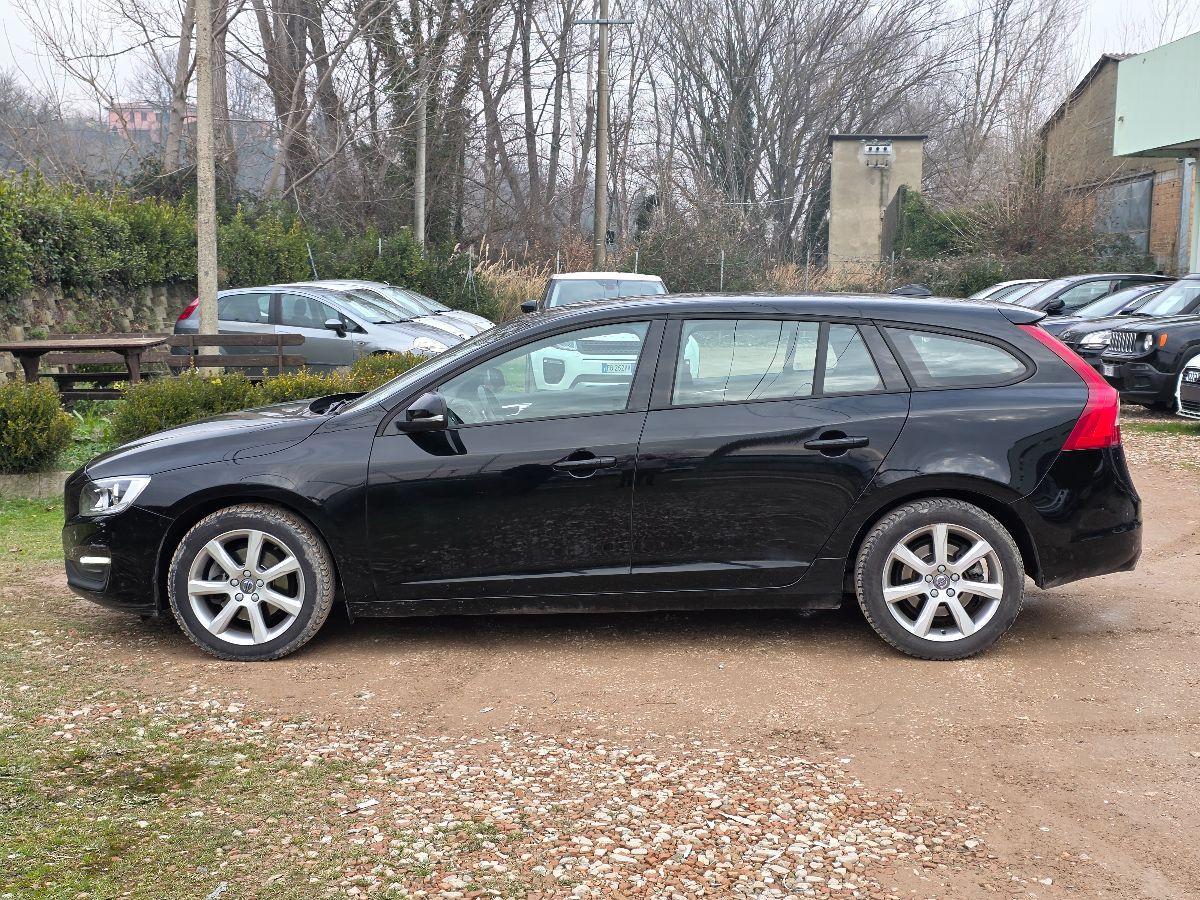VOLVO V60 2.0 DIESEL D2 OK NEO GARAN FINAZ
