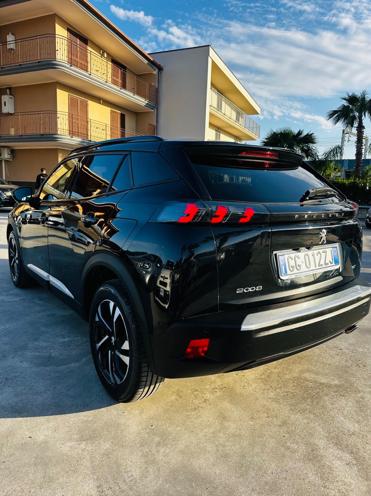 Peugeot 2008 BlueHDi 130 S&S EAT8 GT