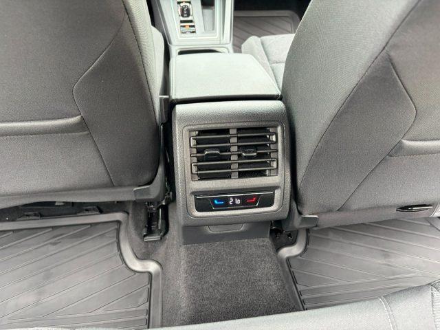 VOLKSWAGEN Golf 1.5 TGI DSG Life