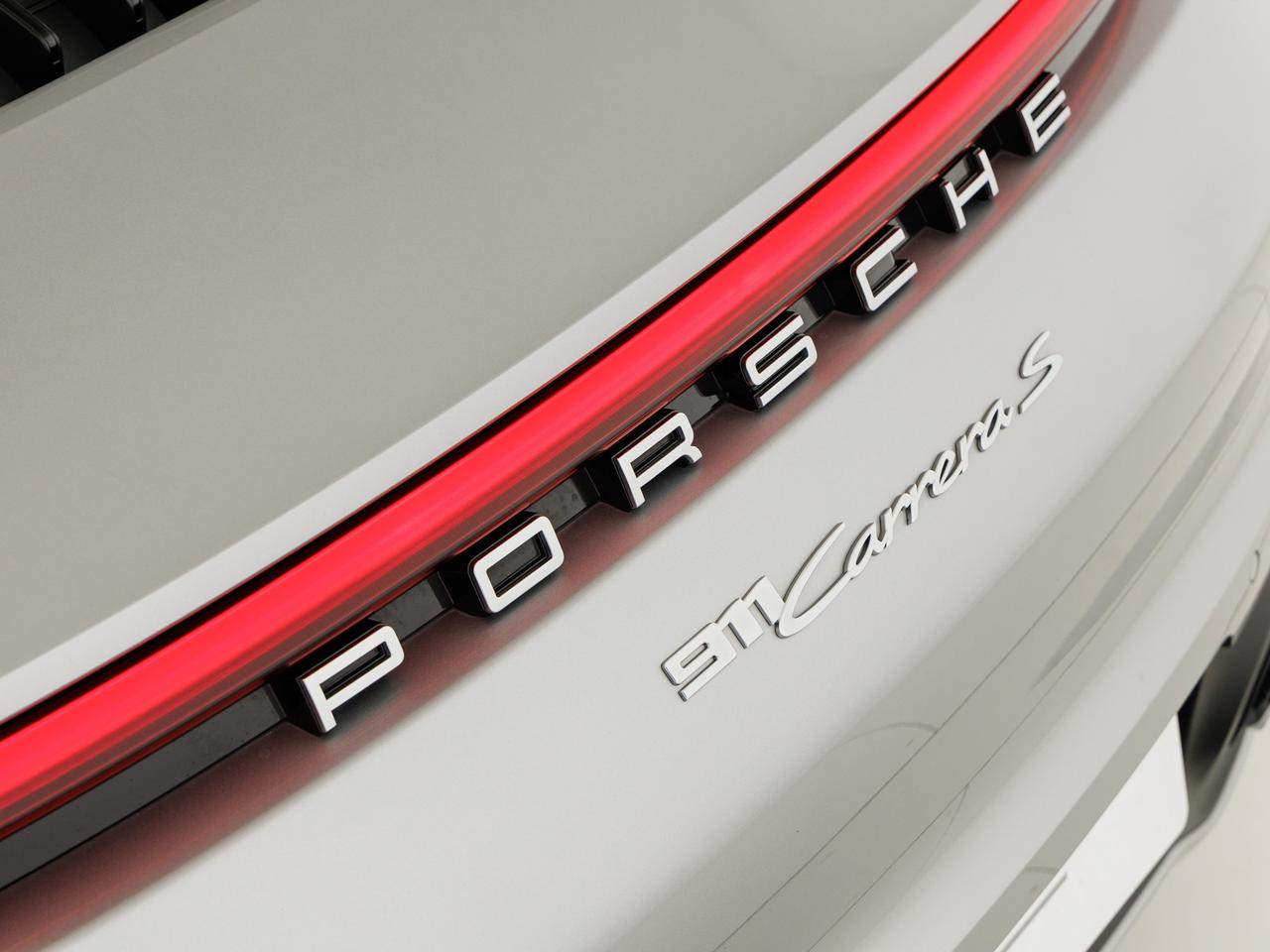 Porsche 911 coupe 3.0 carrera s auto