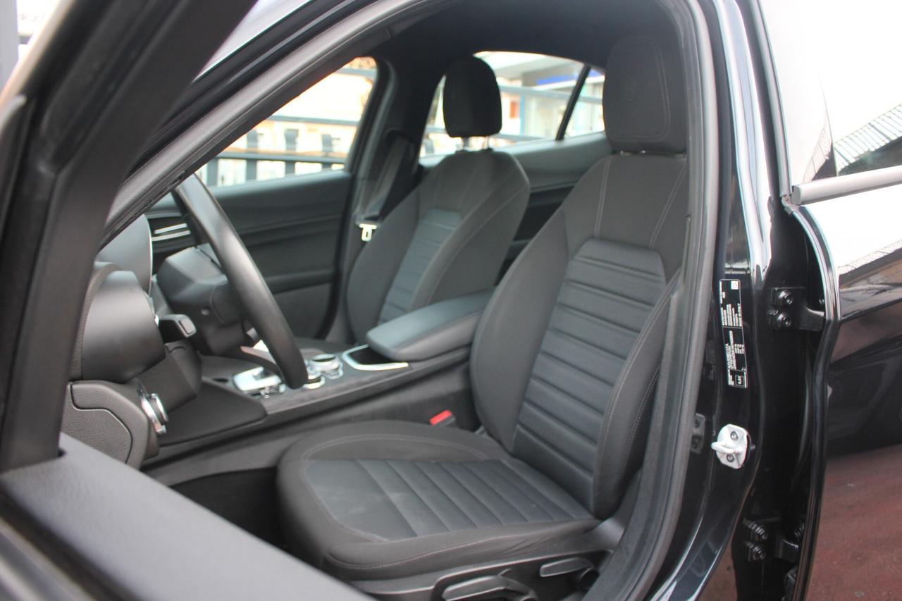 Giulia 160cv-at8*PREZZO VERO*tagliando alfa-unipro