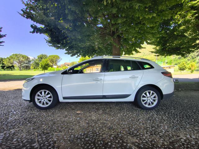 RENAULT Megane Mégane 1.6 16V SporTour Attractive