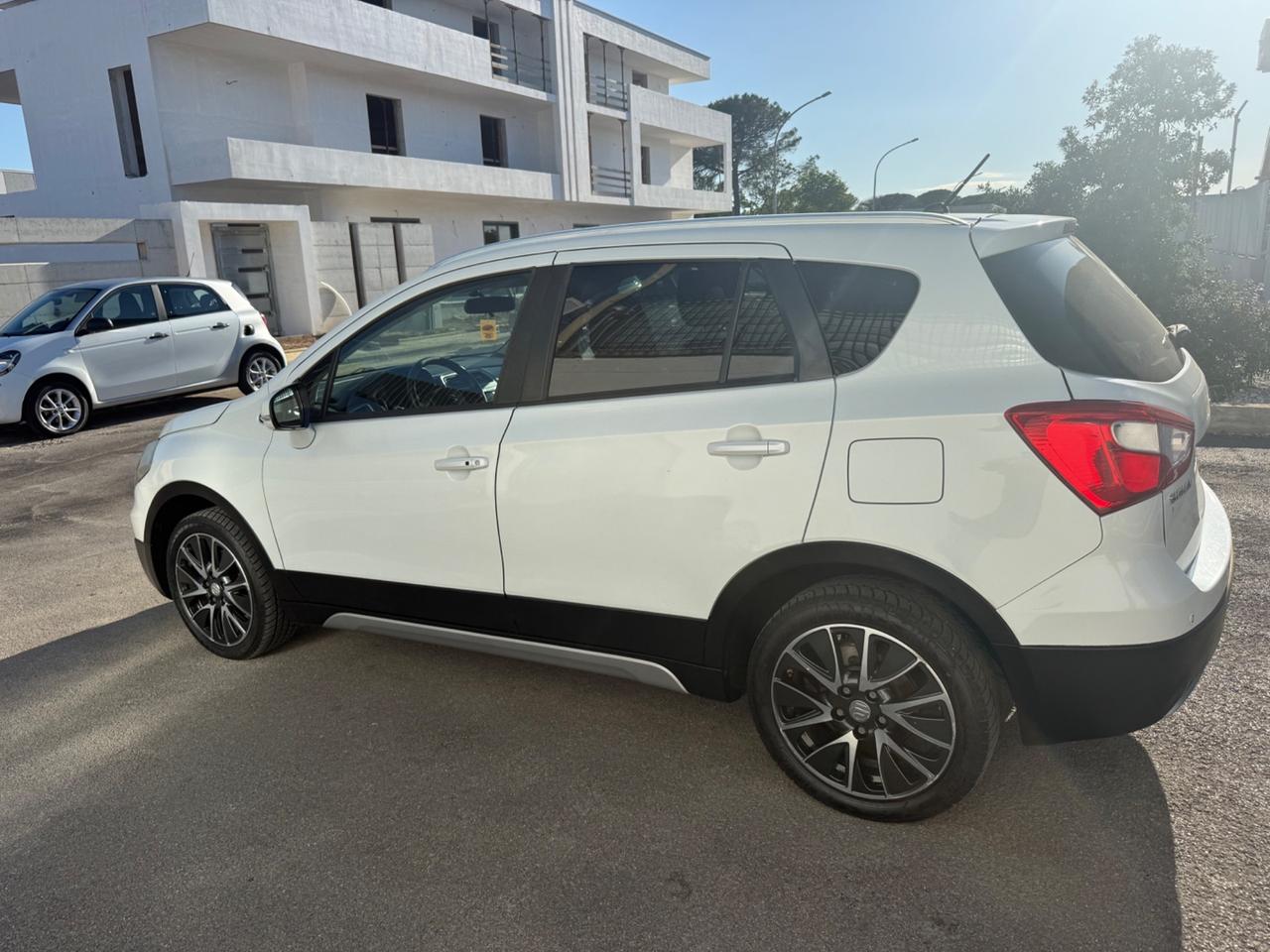 Suzuki S-Cross 1.6 DDiS 4WD All Grip Top