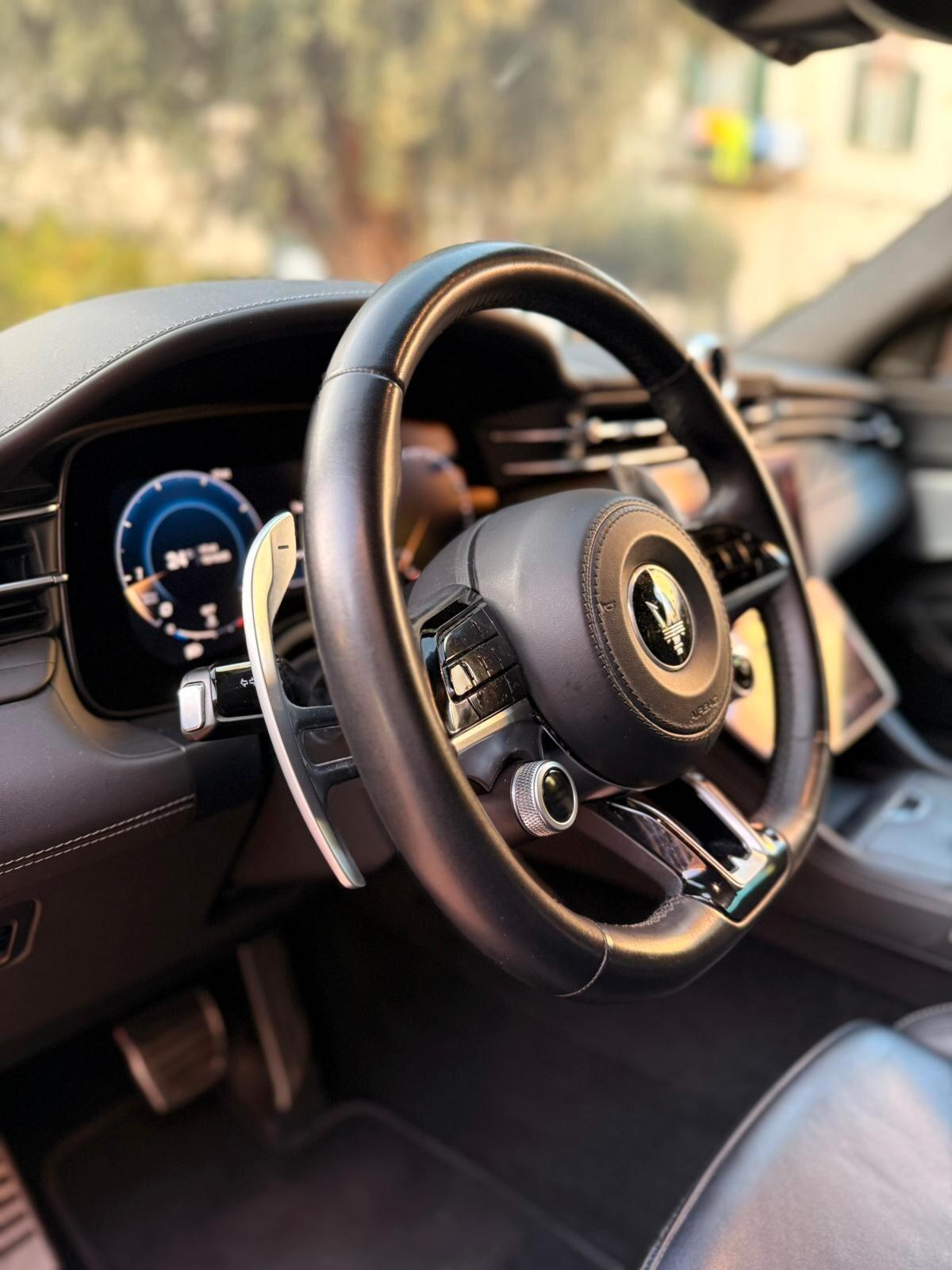 Maserati Grecale MHEV 330 CV AWD Modena