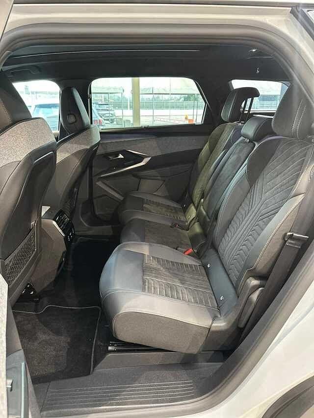 Peugeot 5008 Hybrid 136 e-DCS6 GT