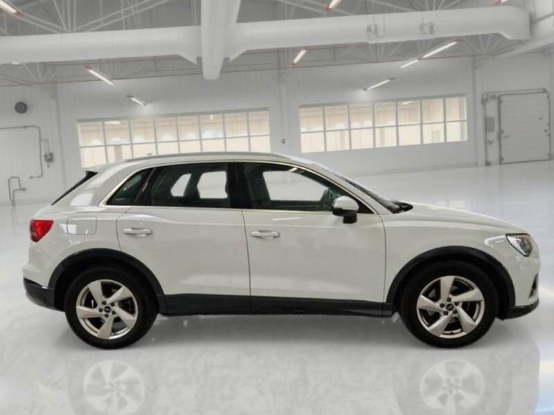 Audi Q3 35 TDI S tronic Business Advanced