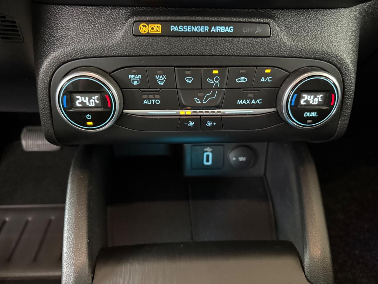 Ford Focus 1.5 EcoBlue 120 CV automatico SW Business Co-Pilot