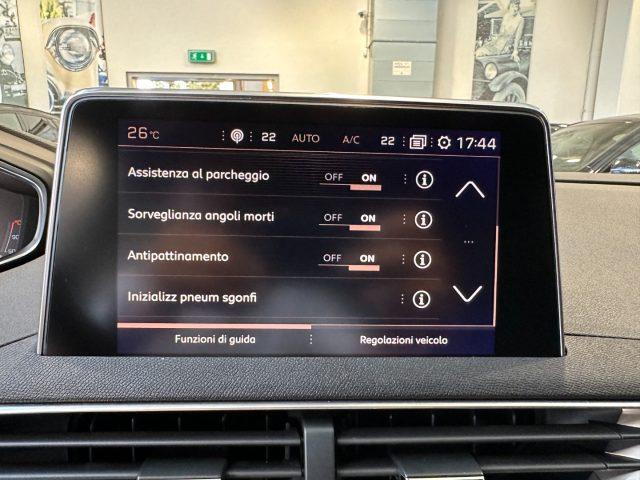 PEUGEOT 3008 BlueHDi 120 S&S GT Line - 18" - Carplay -Full ADAS