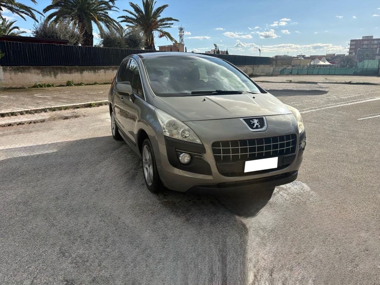 Peugeot 3008 1.6 HDi 110CV cambio robotizzato Business