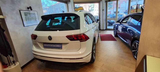 VOLKSWAGEN Tiguan 1.5 TSI Sport BlueM. Tech R-LINE