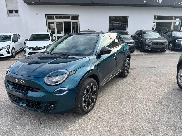 FIAT 600 Hybrid DCT MHEV La Prima