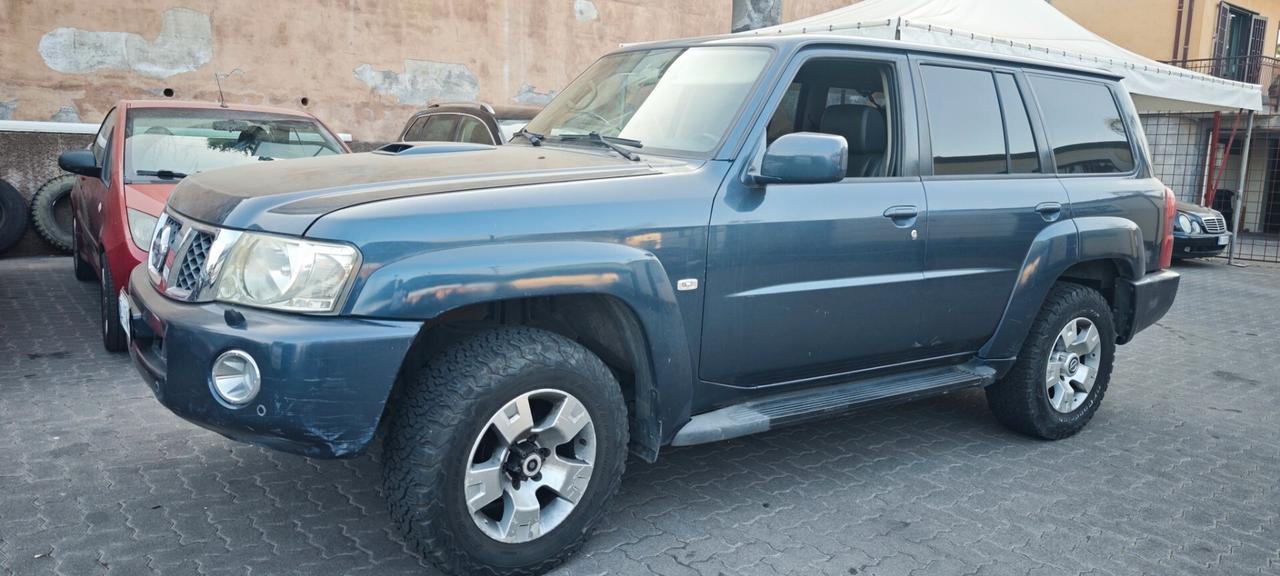 Nissan Patrol 3.0 TD Di 5 porte Luxury Wagon