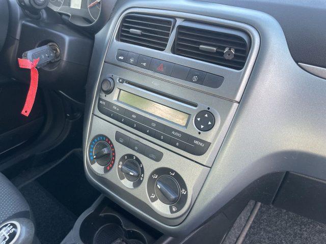 FIAT Grande Punto 1.2 BENZ 69 CV 5 porte ADATTA A NEOPATENTATI