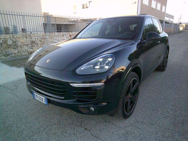 PORSCHE Cayenne 3.0 Diesel Platinum Edition