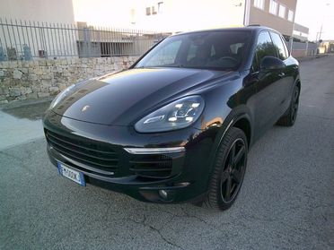PORSCHE Cayenne 3.0 Diesel Platinum Edition