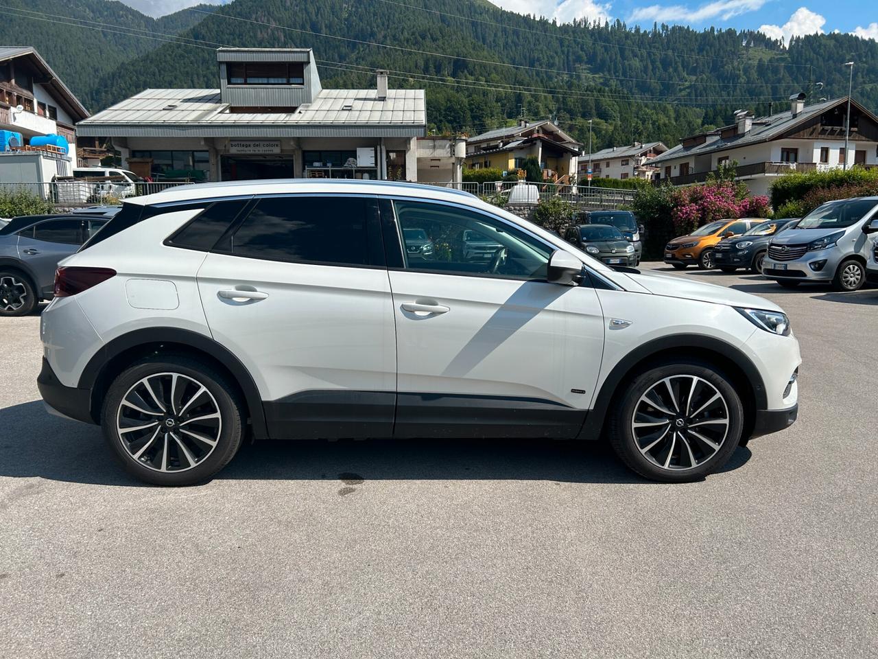 Opel Grandland X 1.6 Hybrid4 Plug-in aut. AWD