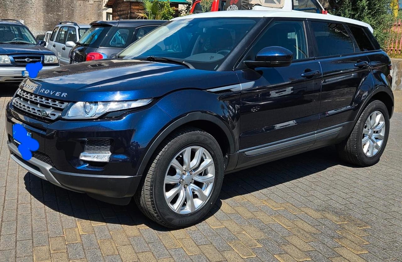 Land Rover Range Evoque 2.2 TD4 5p. Pure