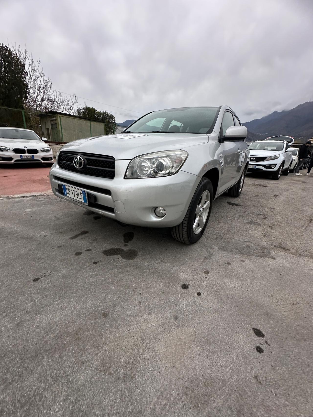 Toyota RAV 4 RAV4 2.2 D-4D 136 CV Luxury