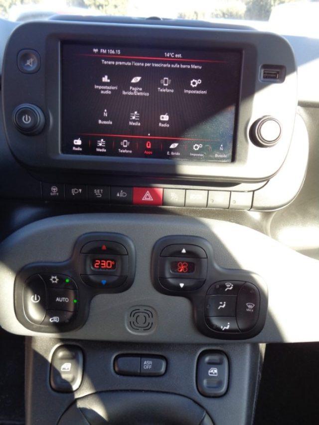 FIAT New Panda 1000 HYBRID CITY CROSS PLUS 70CV CARPLAY CLIMAUTO