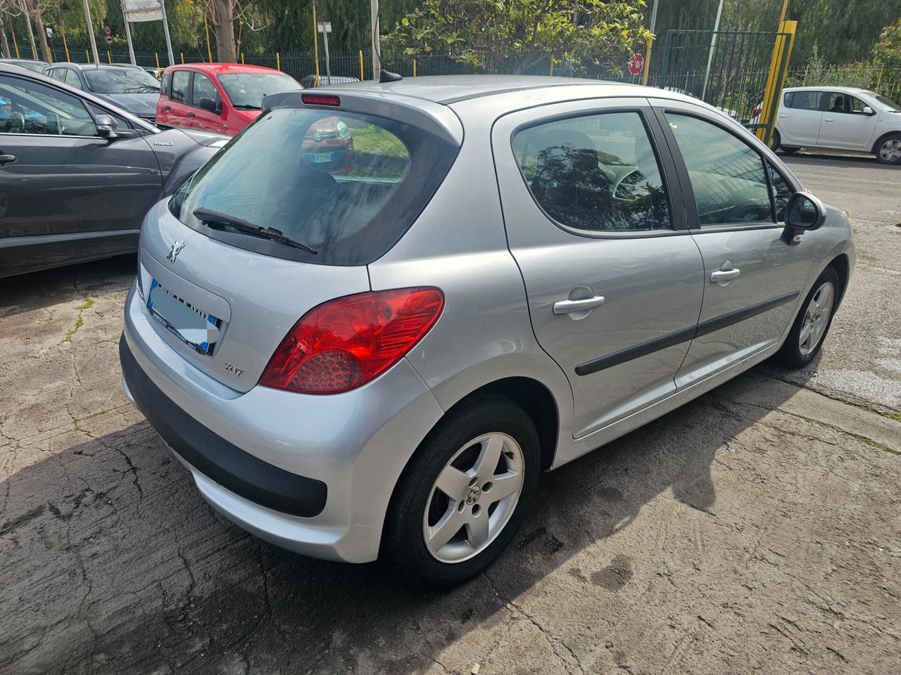Peugeot 207 1.4 HDi 70CV 5p. ONE Line