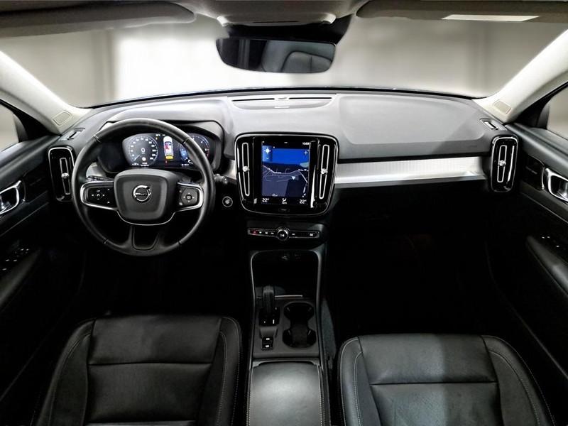 VOLVO XC40 D3 Geartronic Momentum Pro