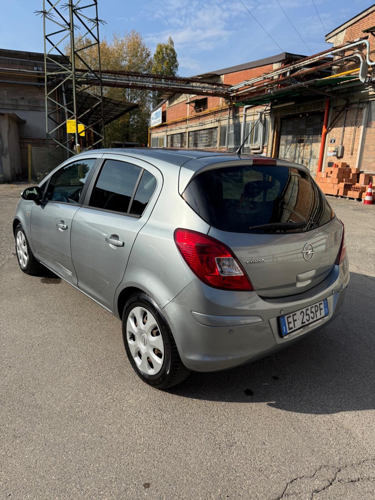 Opel Corsa 1.2 5 porte Edition
