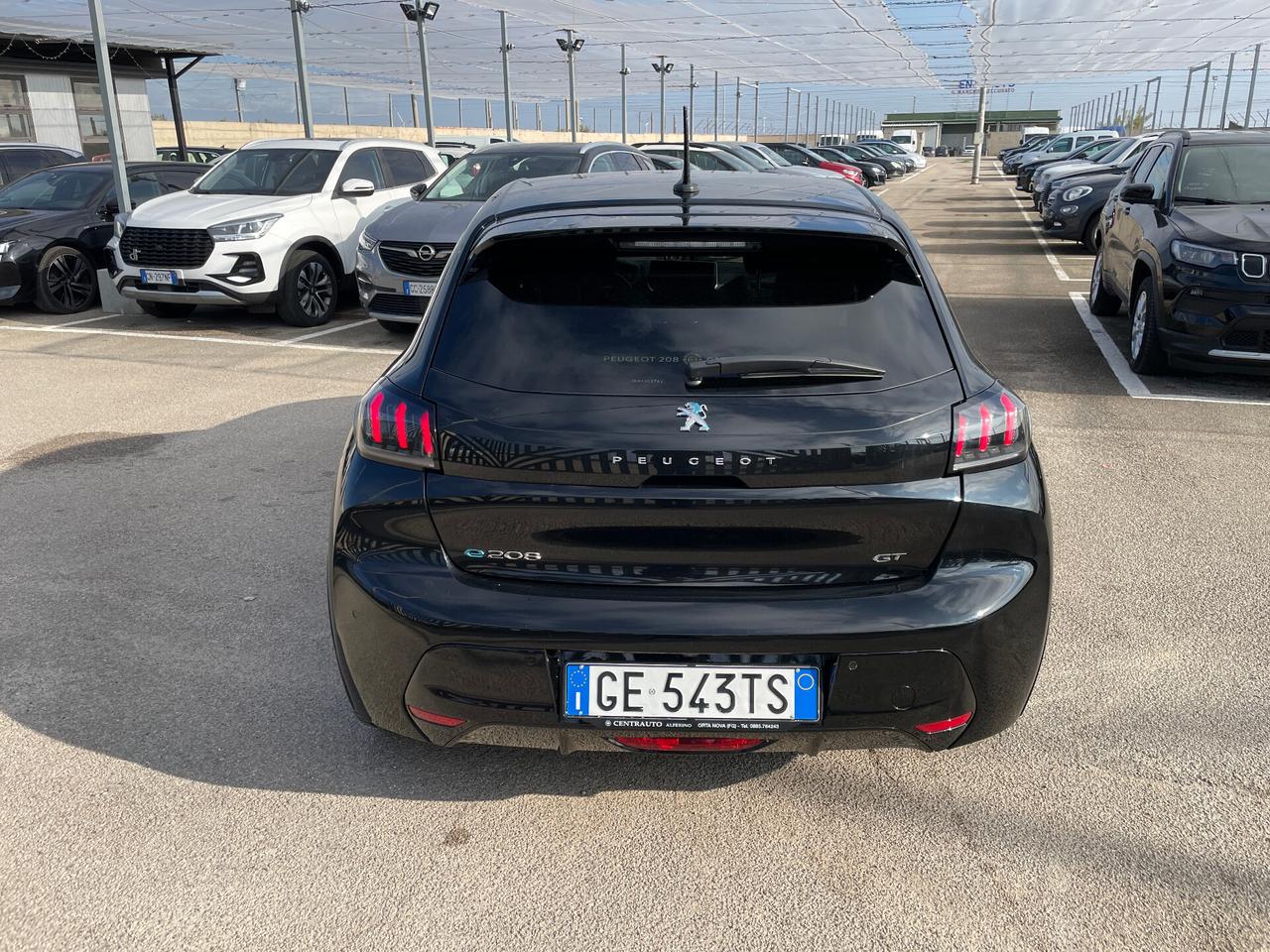 Peugeot 208 motore elettrico 136 CV 5 porte GT Line