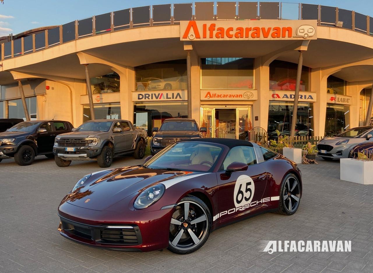 Porsche 911 992 Targa 3.0 4S Heritage Design Edition pdk 165/992