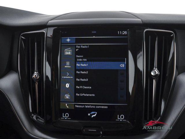 VOLVO XC60 B4 (d) AWD Geartronic Business Plus