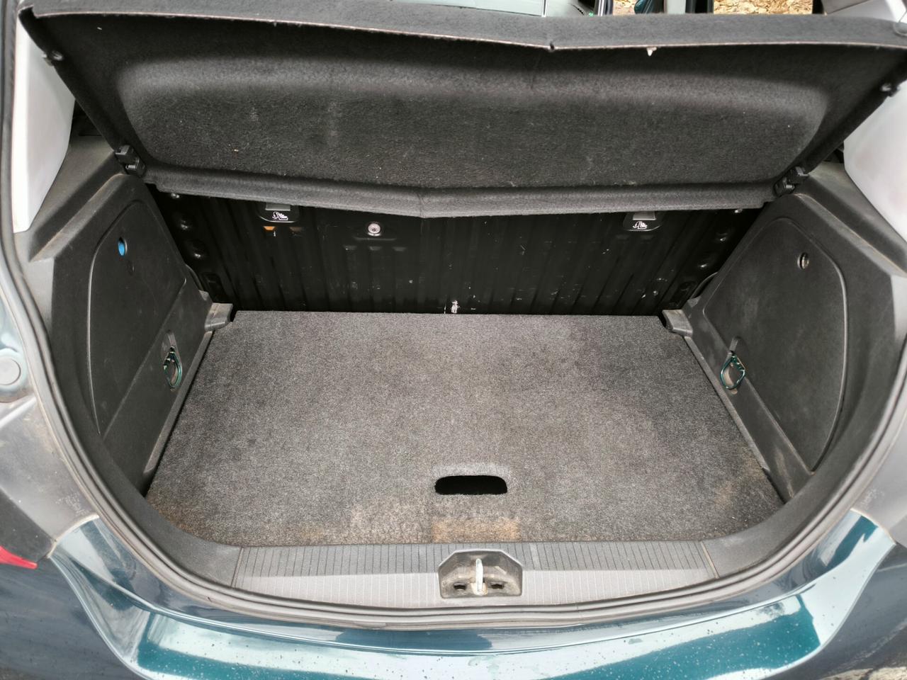 Opel Corsa LEGGERE BENE