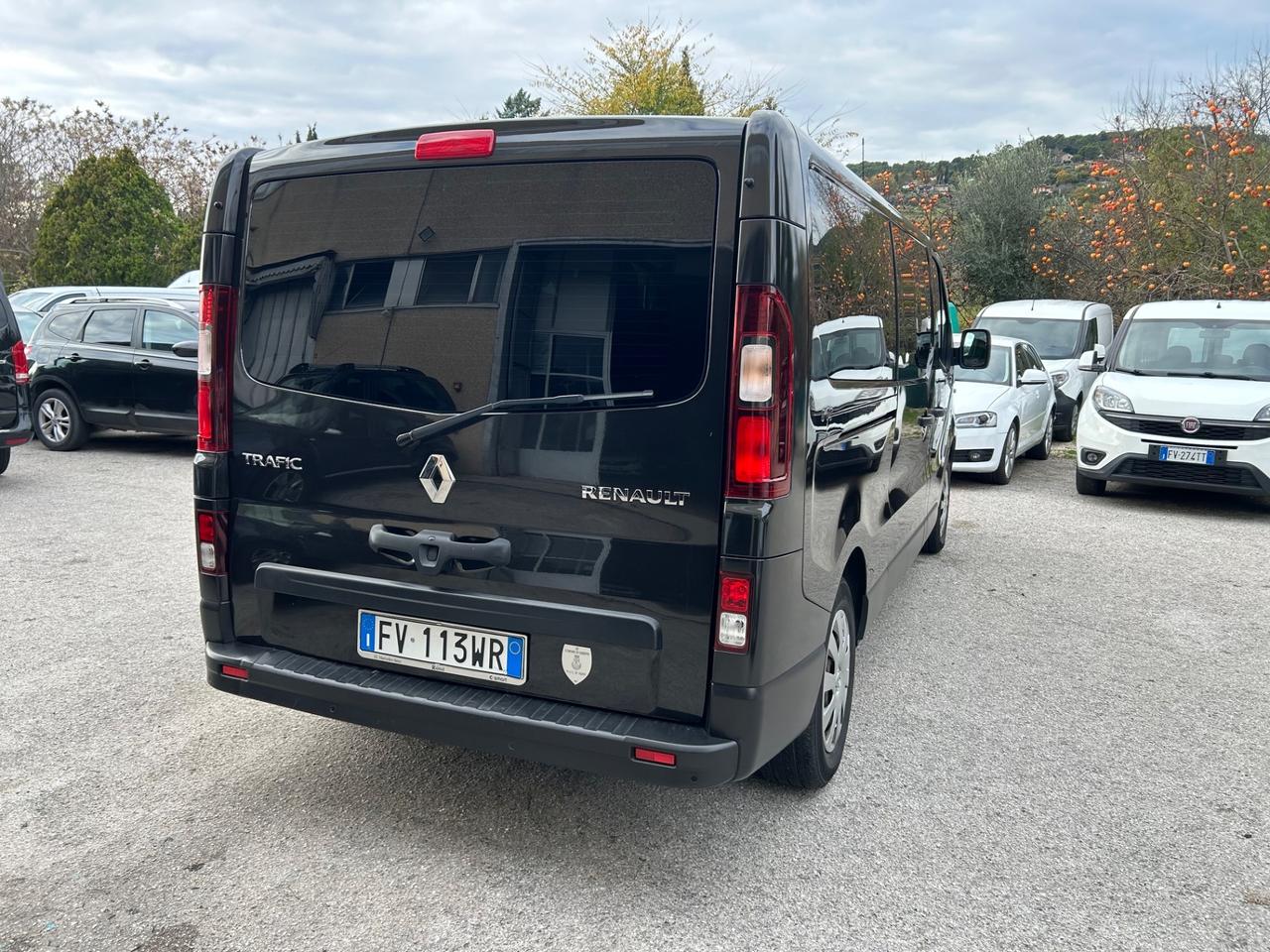 Renault Trafic T27 1.6 dCi 120CV 9 Posti Extralong Euro6