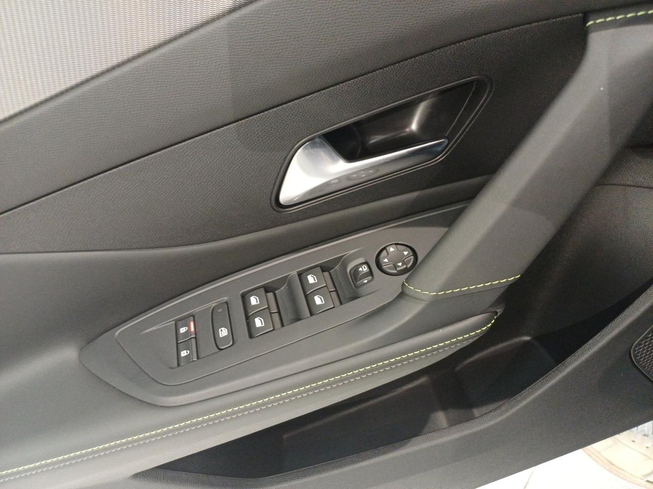 PEUGEOT New Peugeot 308 BL GT Hybrid 145CV Automatico