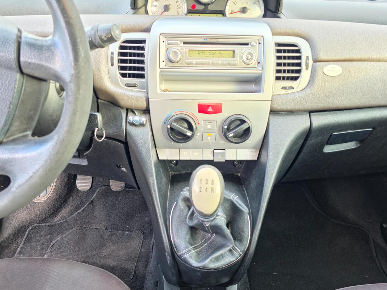 Lancia Ypsilon 1.4 Argento Ecochic GPL CV-77 2009-E4 Manuale NEO