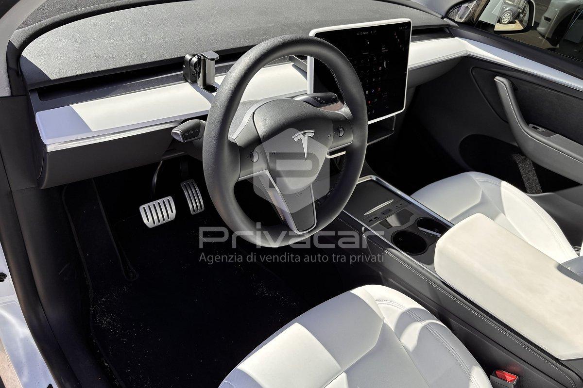 TESLA Model Y Performance AWD