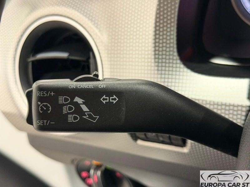 Volkswagen up! 1.0 high up!