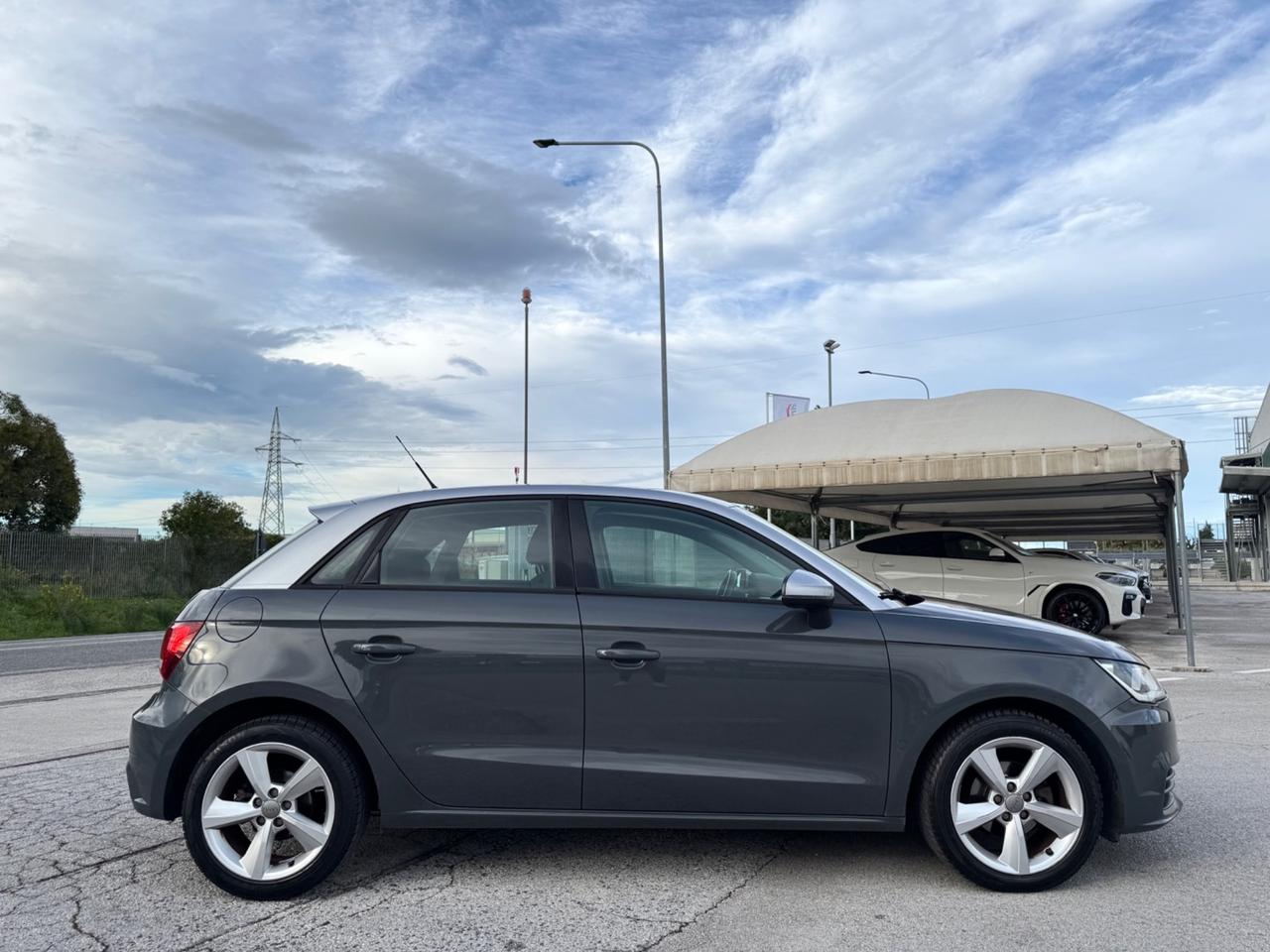 AUDI A1 SPORTBACK 1.0 TFSI Metal Plus