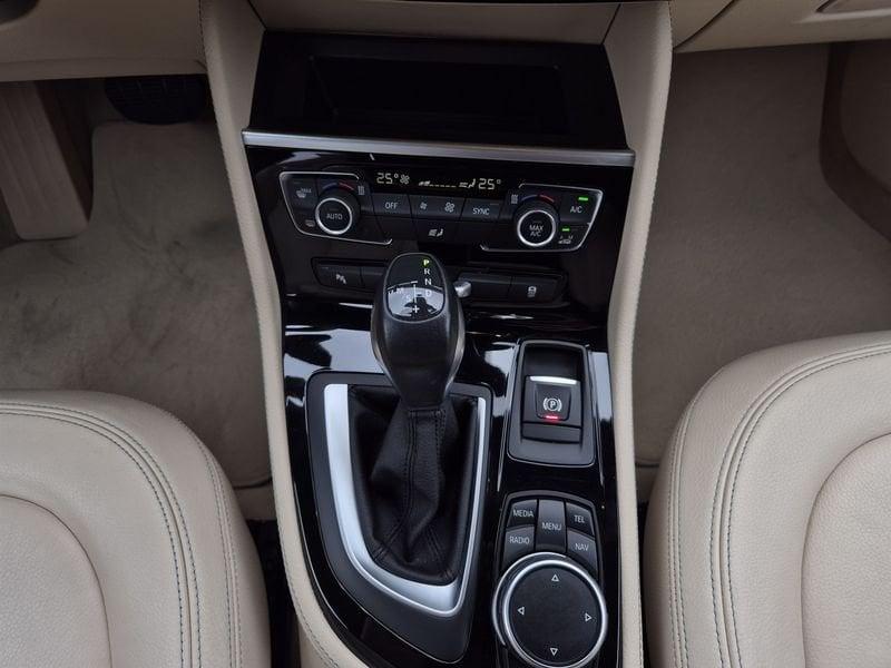 BMW Serie 2 Active Tourer 225i xDrive Active Tourer Luxury aut.